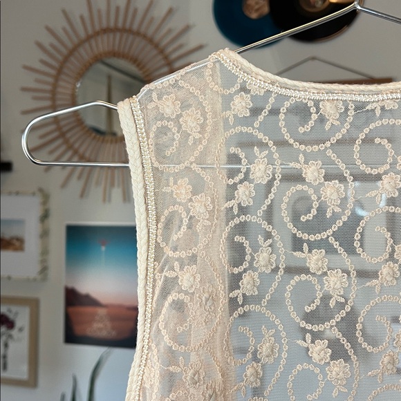 Chico's 30th Anniversary Charlotte Detailed Vest Frappe in Beige - Size S/M - Picture 7 of 10